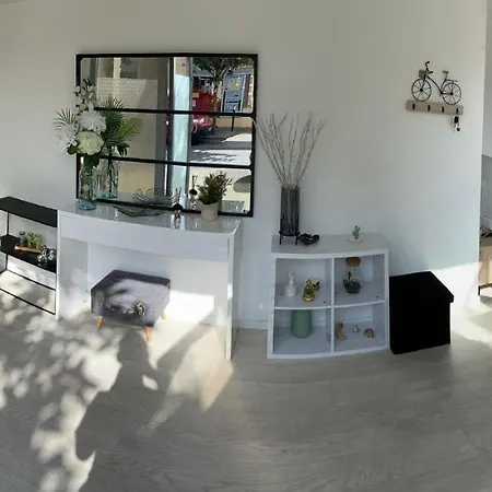 منزل للإقامة Privee Face A La Gare تارْب